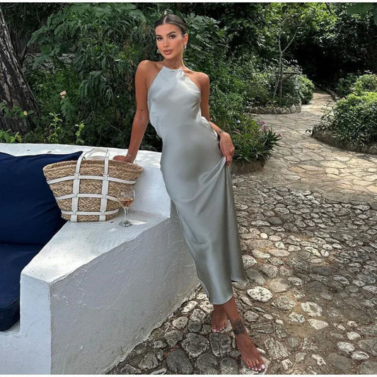 WW | Elegantes Halterneck Kleid Für Edle Anmut Bei Damen