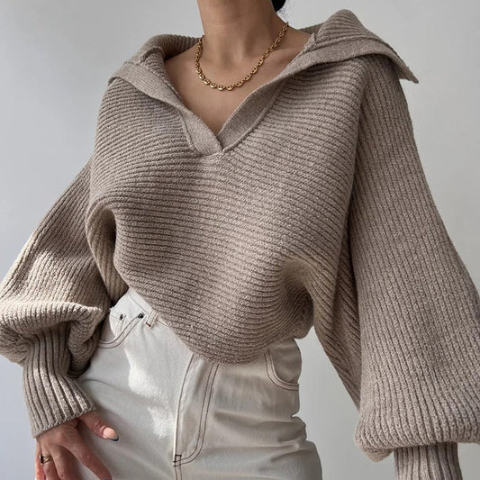 WW | Cozy knitted sweater with lantern sleeves and open collar