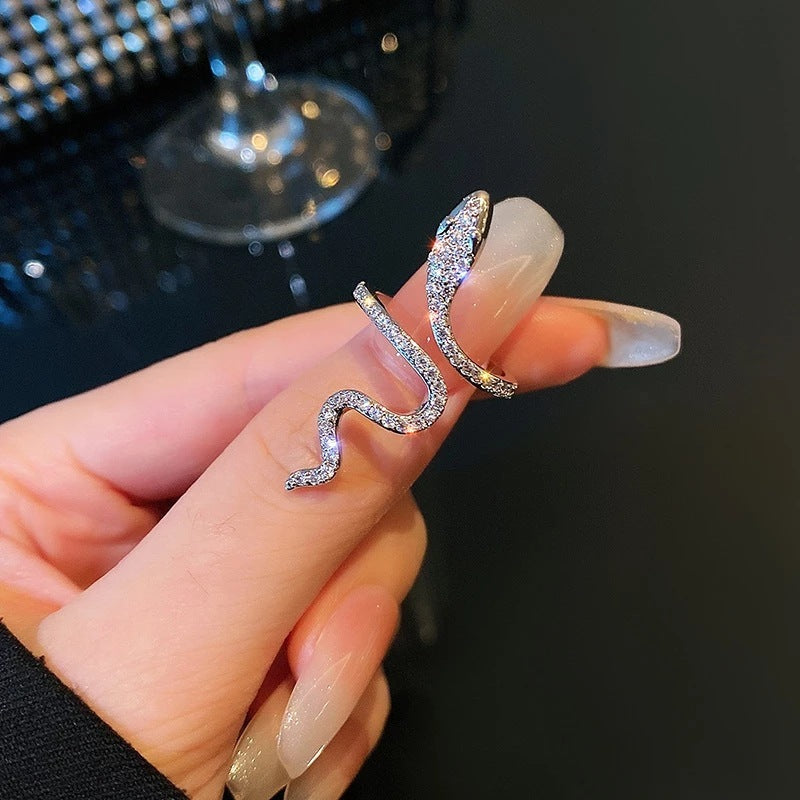 WW | Adjustable Zirconia Snake Ring