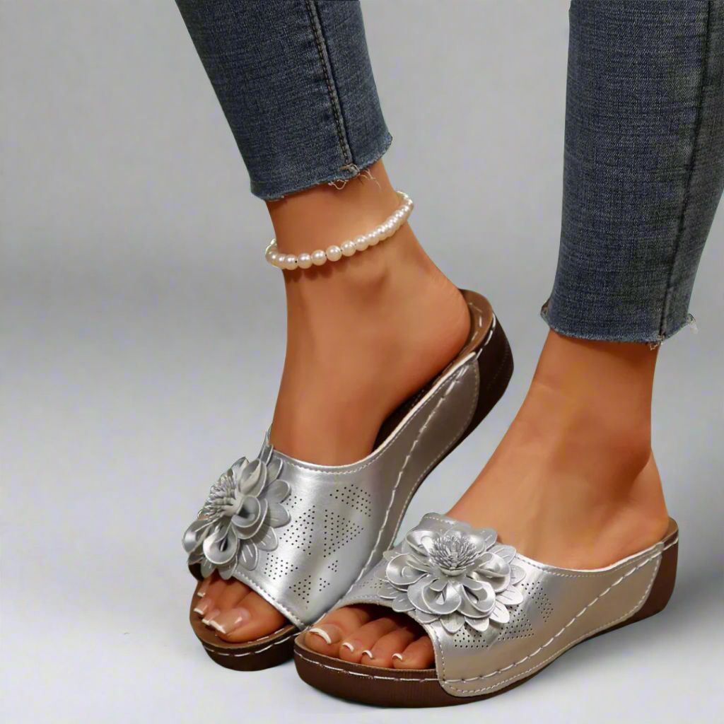 Kira™ | Elegant Wedge Sandals for Summer