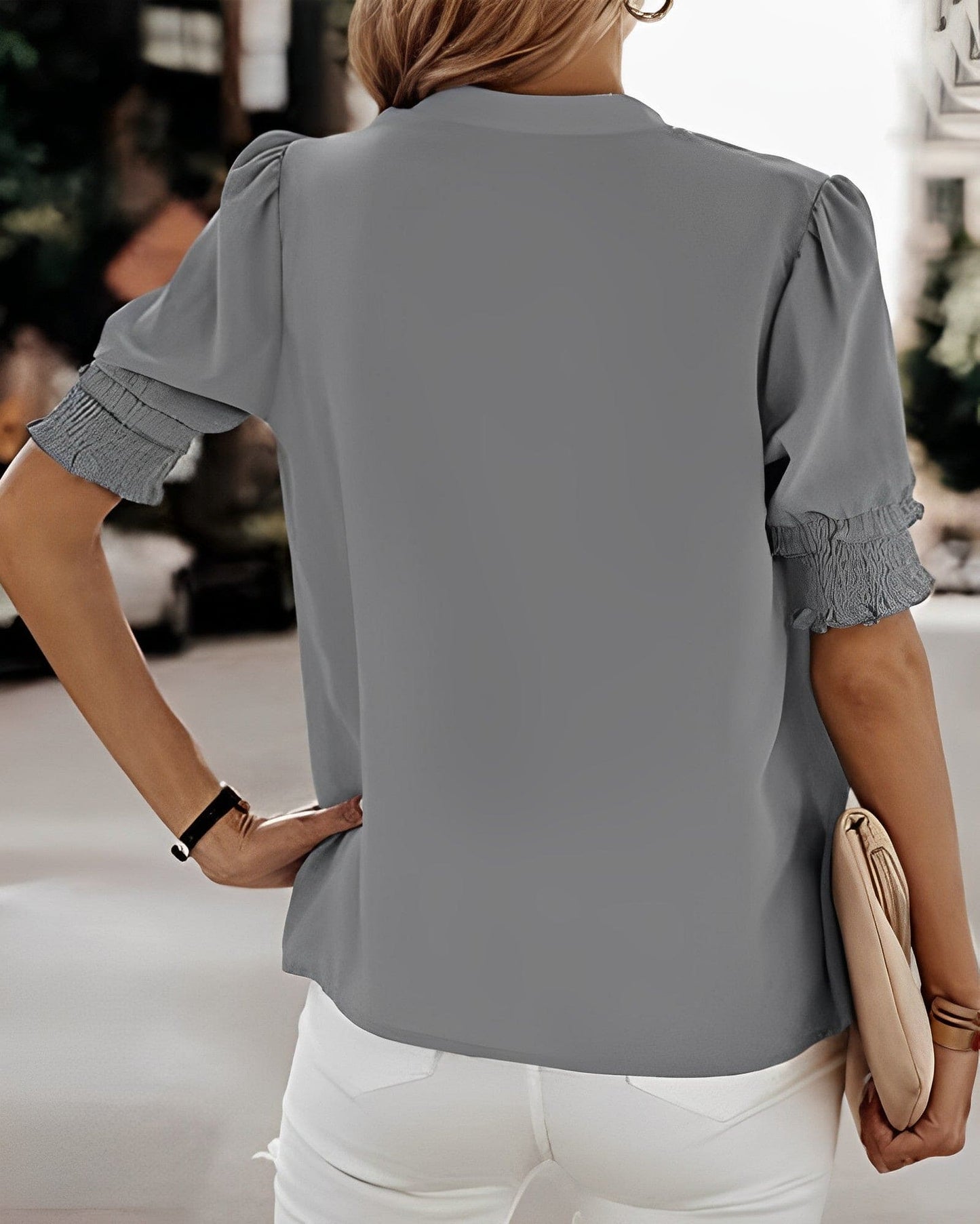 WW | Short-sleeved with V-neck