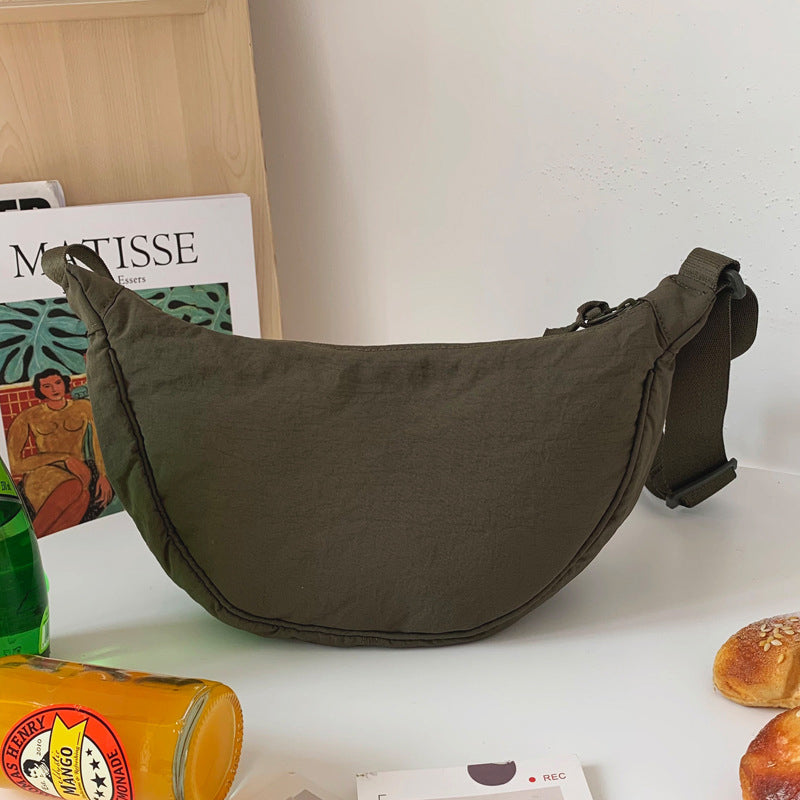 Halbmond-Crossbody-Tasche