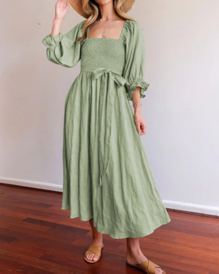 Diana | Dress with ruffled sleeves