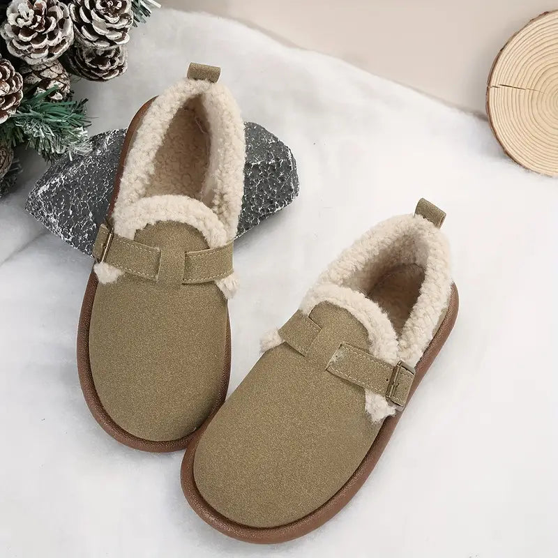 WW | Women's Plush Round-Toe Slippers