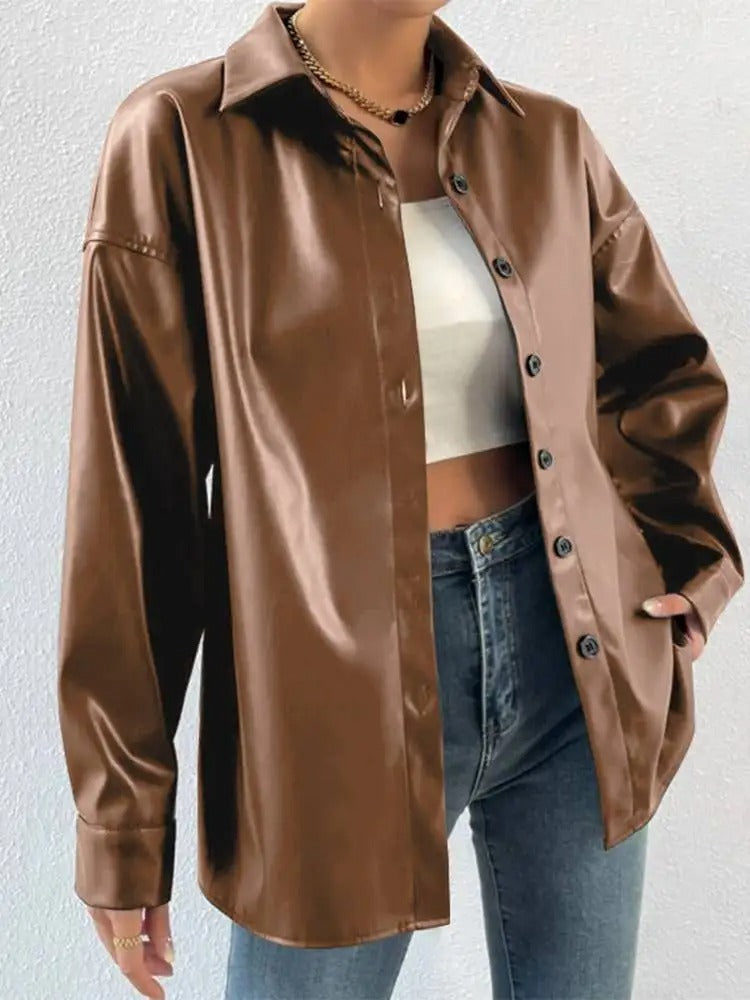 WW | Vintage leather bomber jacket with lapel collar and button closure