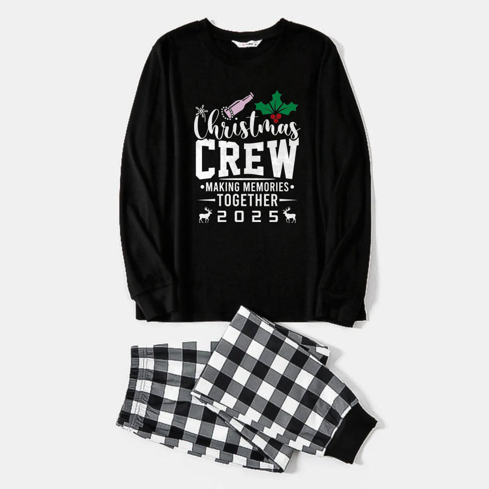 WW | Schwarz-weiß kariertes Weihnachts-Pyjama-Set mit "Christmas Crew Making Memories Together" Textdruck