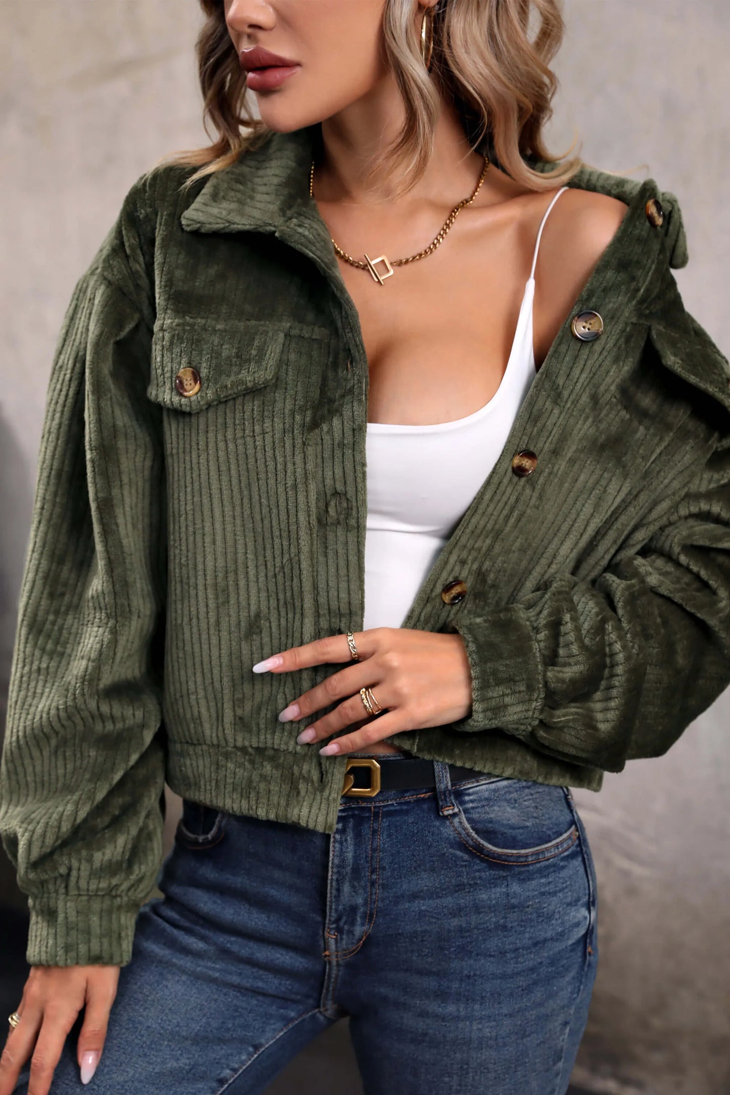 WW | Kürzere Cordjacke - Olivengrün