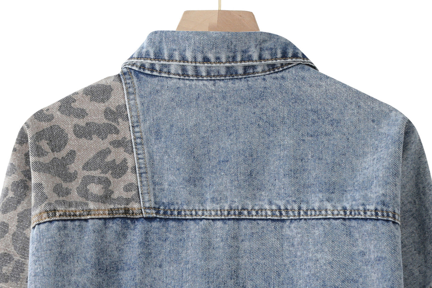 WW | Denim Jacket A casual and stylish jacket