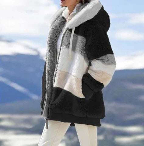WW | 2024 Bequeme Tweedjacke mit Kapuze und gefüttertem Wollfleece