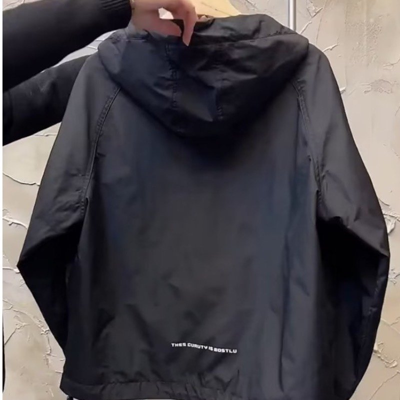 WW | Lightweight Windbreaker with Half-Zip and Pocket