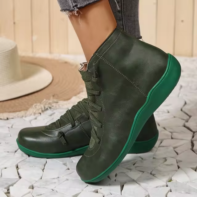 WW | Vintage Snow Boots
