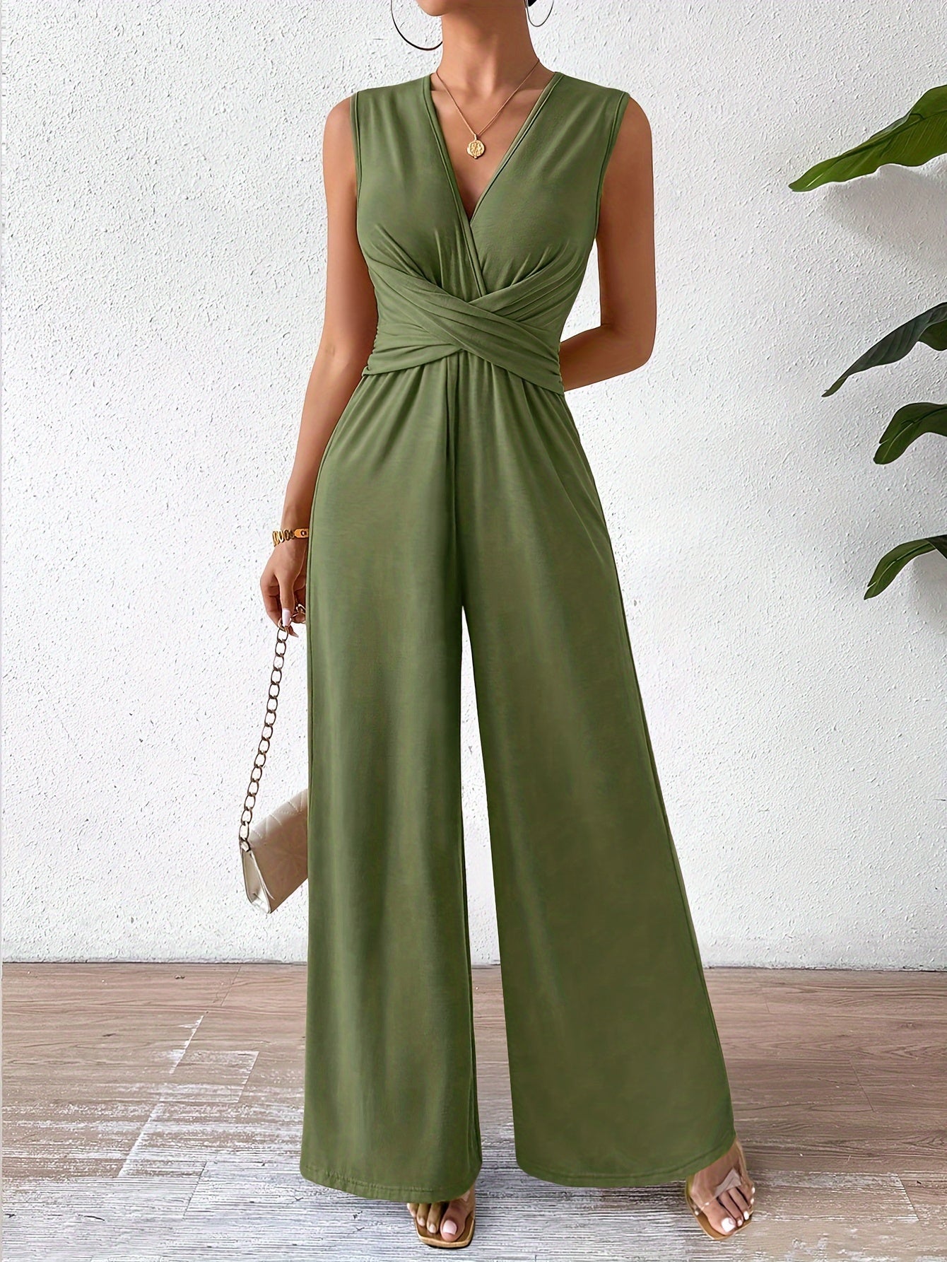 WW | Elegant Sleeveless Jumpsuit with Flattering Fit