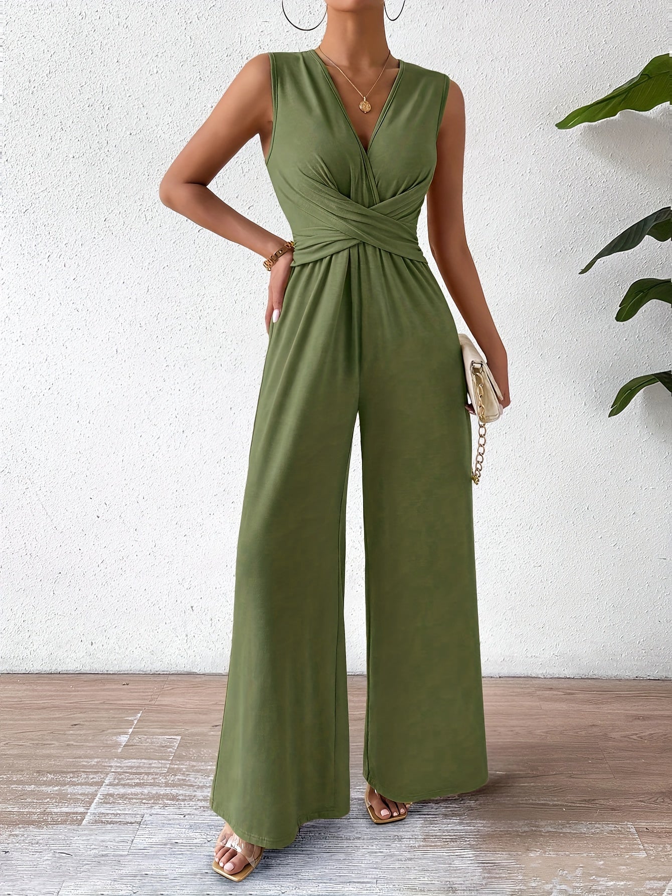 WW | Elegant Sleeveless Jumpsuit with Flattering Fit