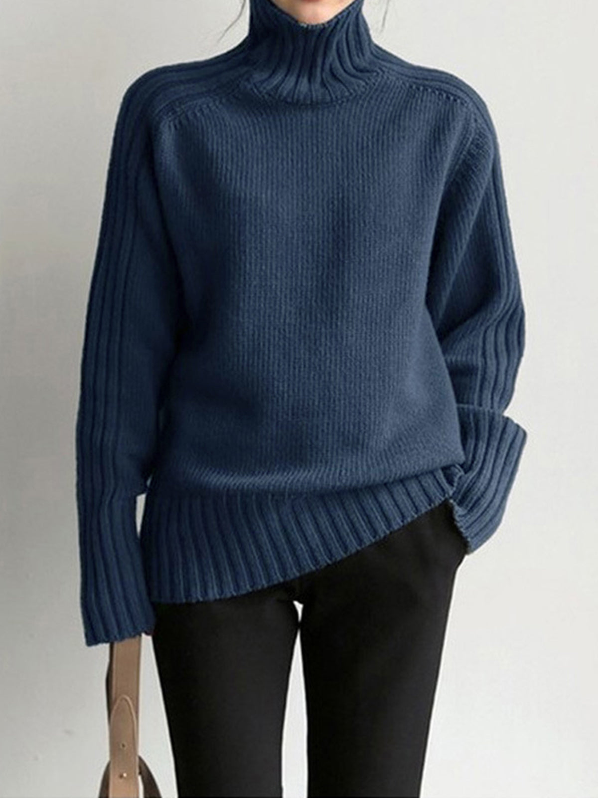 WW | Ribbed stand-up collar knit sweater