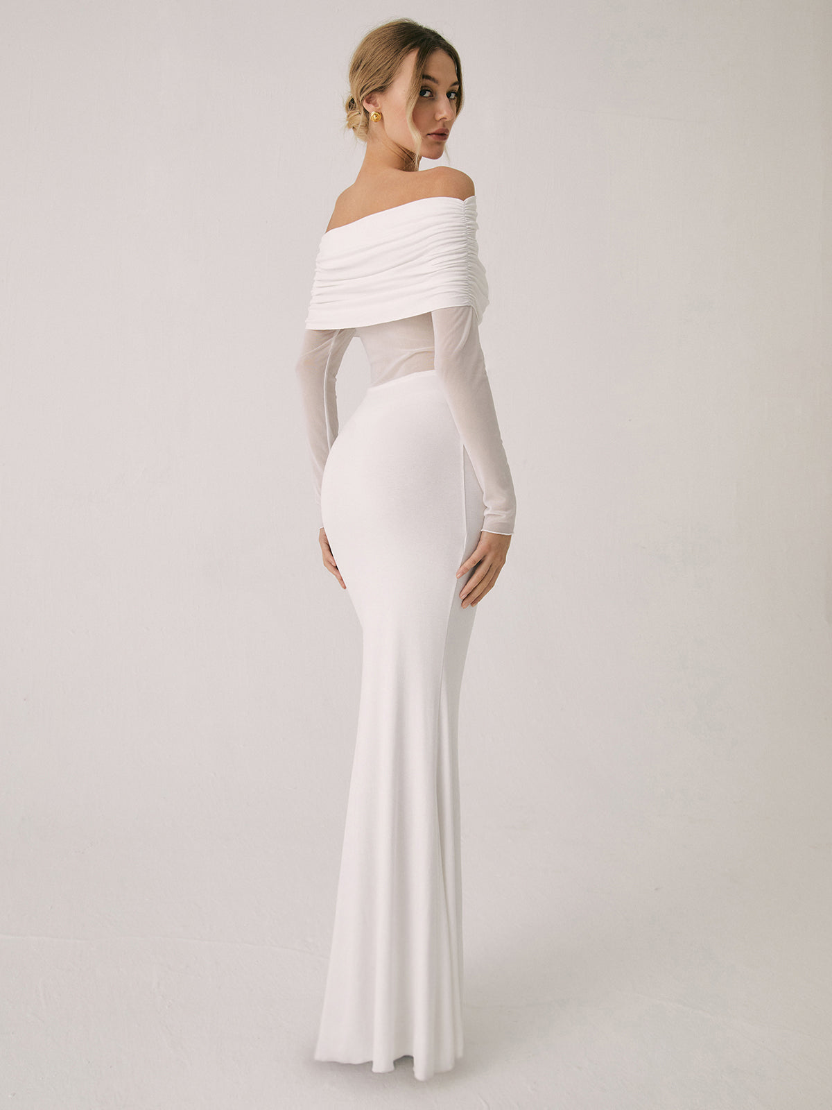 DANIELA | SCHULTERFREIES MAXIKLEID AUS MESH