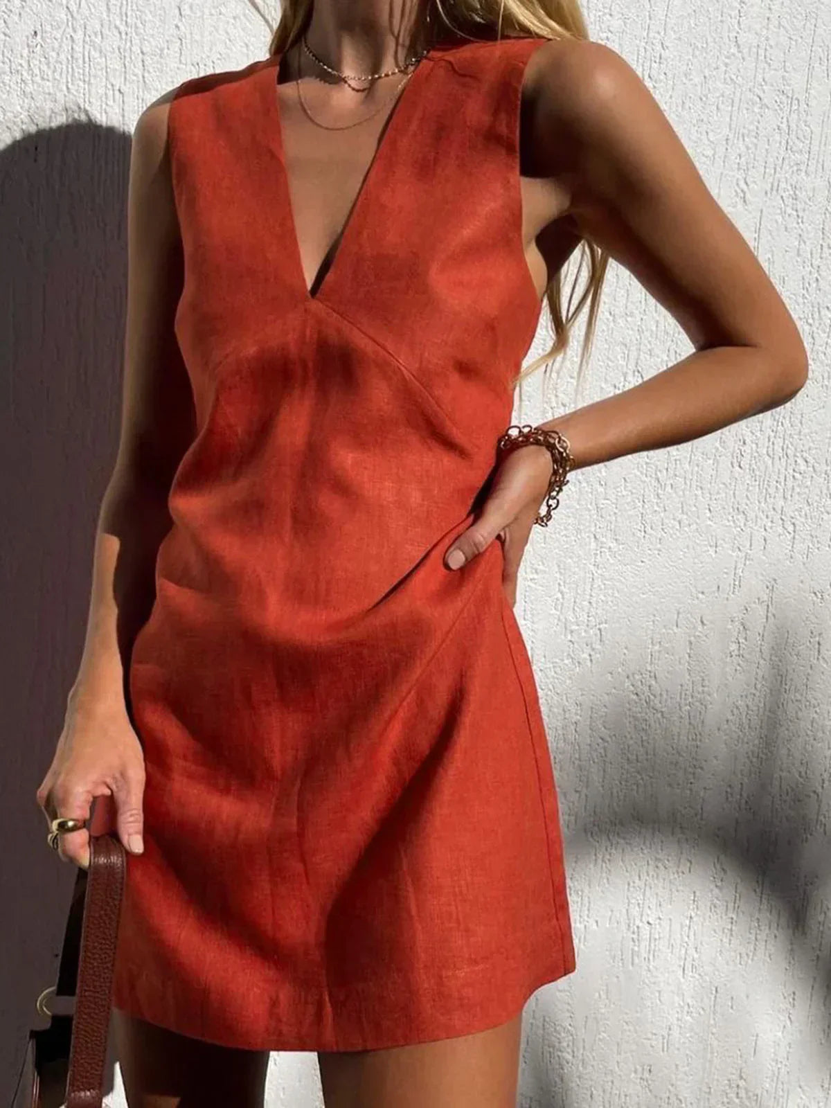 WW | Lässiges Baumwoll und Leinen-V-Ausschnitt-Kurzkleid
