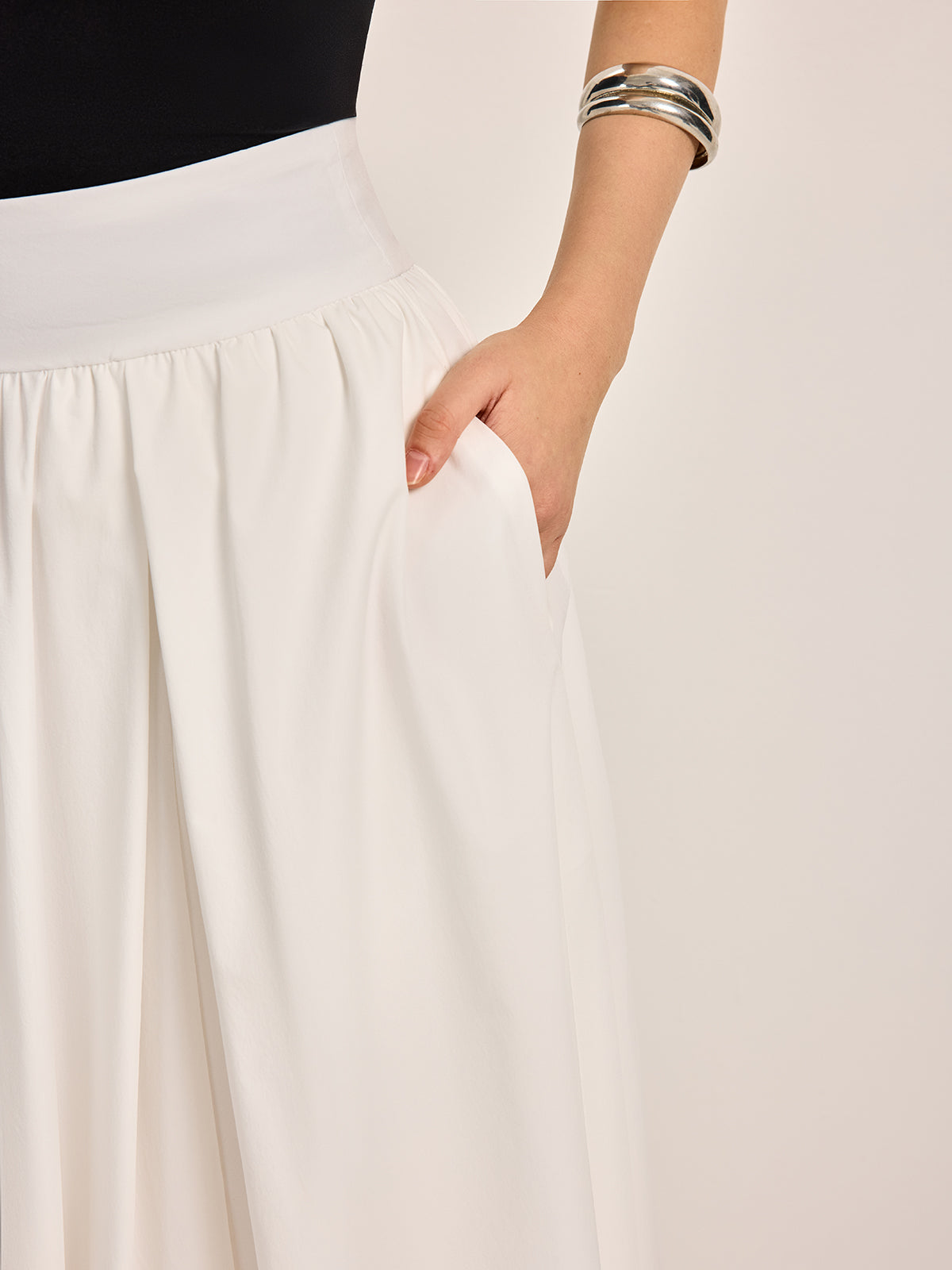 WW | Elegant A-Line Pleated Skirt