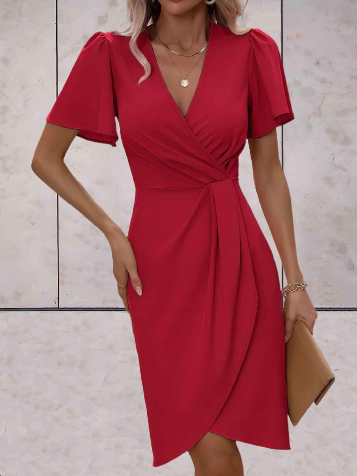 WW | Eng anliegendes Kleid mit ausgestellten Ärmeln für Frauen