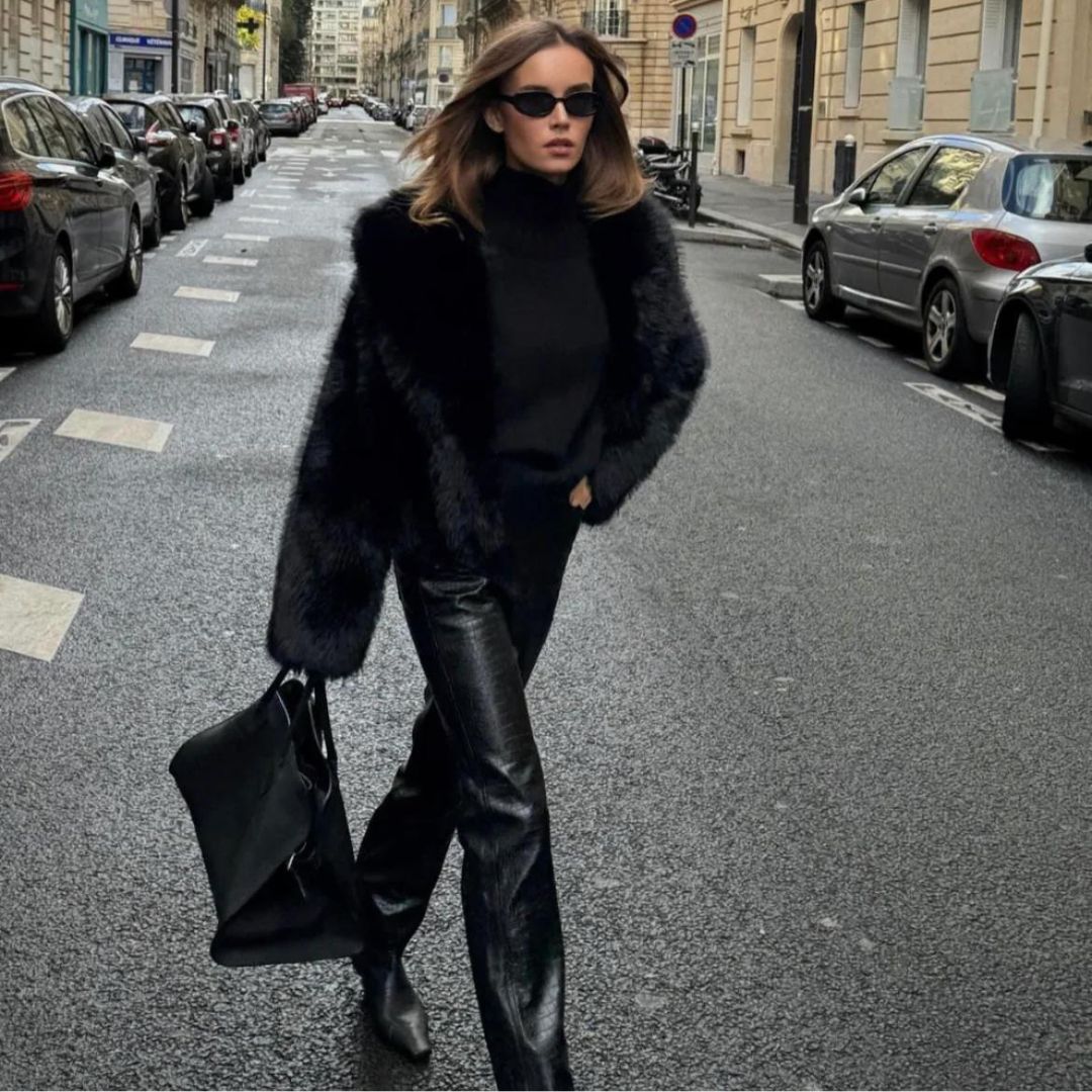 WW | Faux Fur with Wide Collar