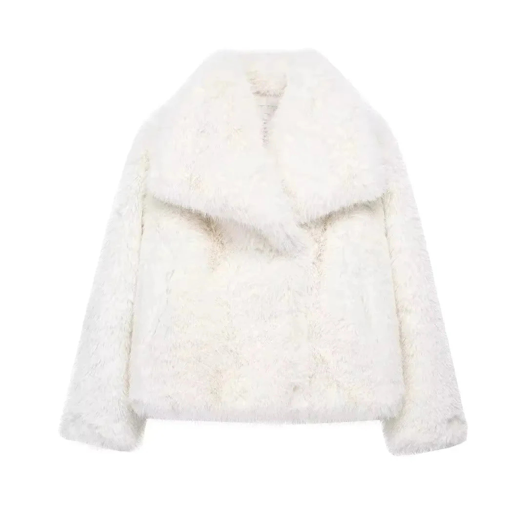WW | Elegant faux fur jacket