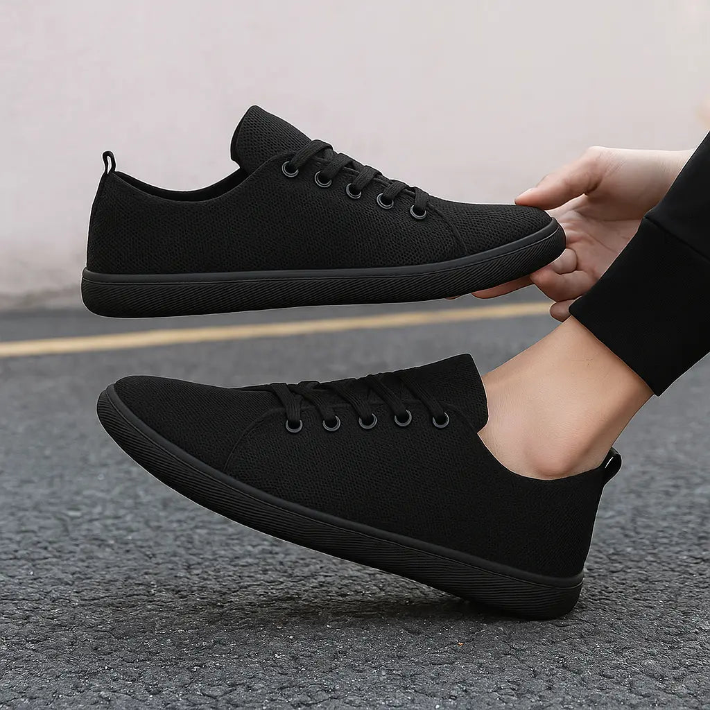 WW | Barefoot shoes with a wide toe box and zero-drop sole