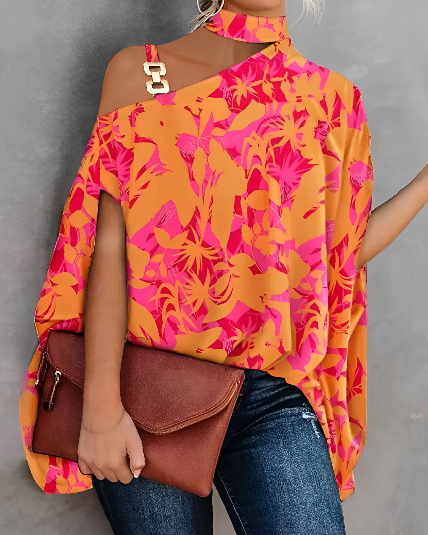 WW | Elegant and Unique Women's Blouse - Stylish and Sophisticated