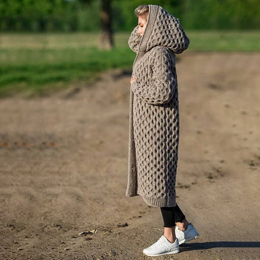 WW | Soft, Warm Hoodie for Cold Days