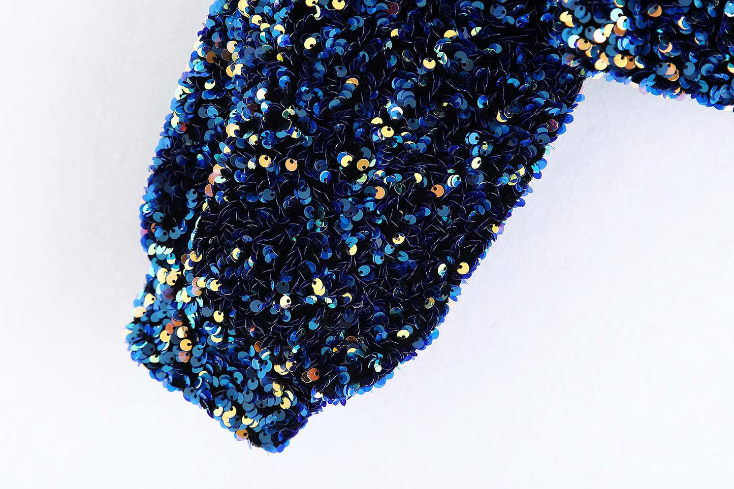 WW | Glittery One-Shoulder Top