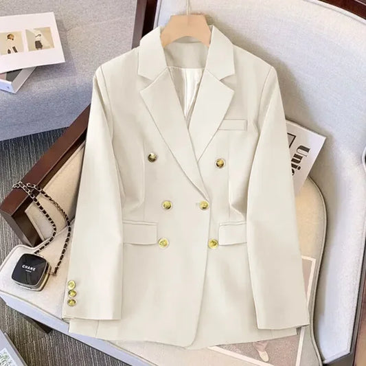 WW | White jacket with gold buttons