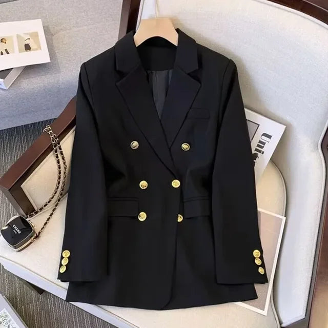 WW | White jacket with gold buttons