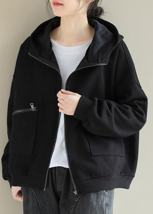 WW | Schwarzes Modeoutfit Garderoben Kapuzen Zip-Up Damenmäntel