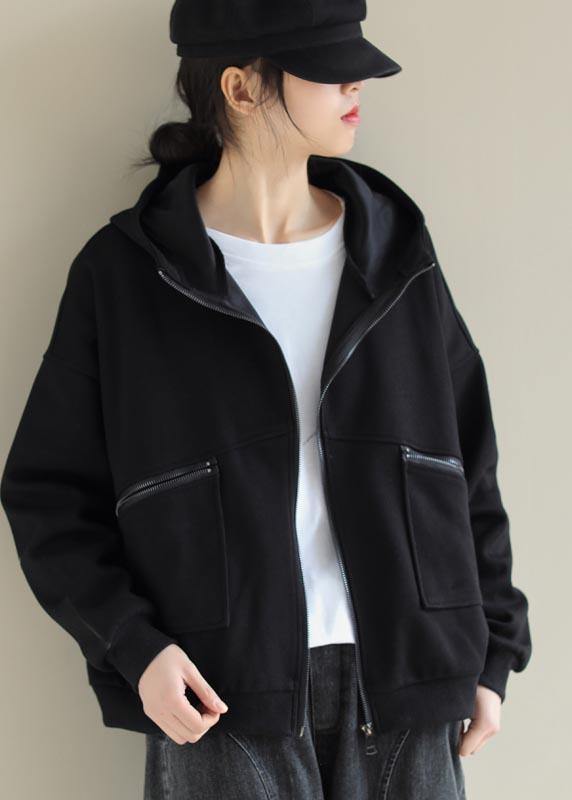 WW | Schwarzes Modeoutfit Garderoben Kapuzen Zip-Up Damenmäntel