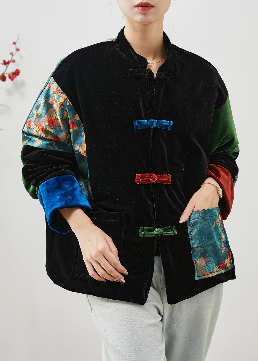 WW | Schwarze Dicke Patchwork-Taschen Seidenvelours Orientalische Mäntel Winter