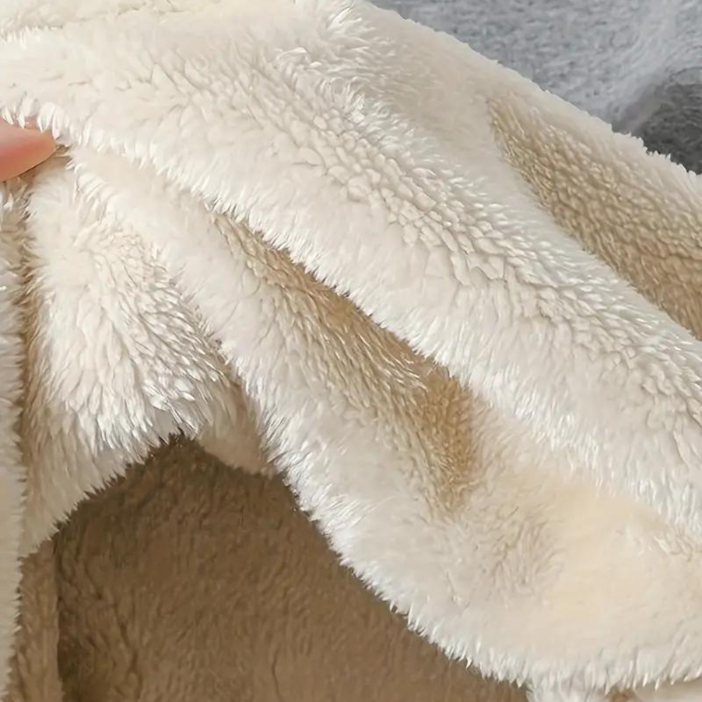 WW | Elegant, Warm Men's Hoodie for Everyday Use