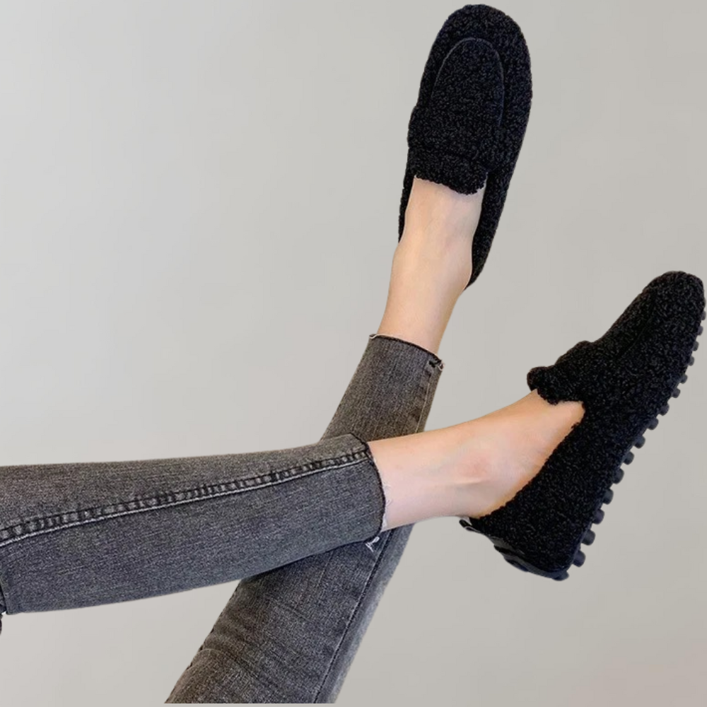 WW |  Weicher Plüsch-Slipper für Damen