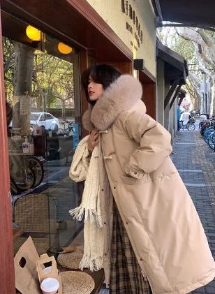 WW | Fashionable Coats with Fur Collars