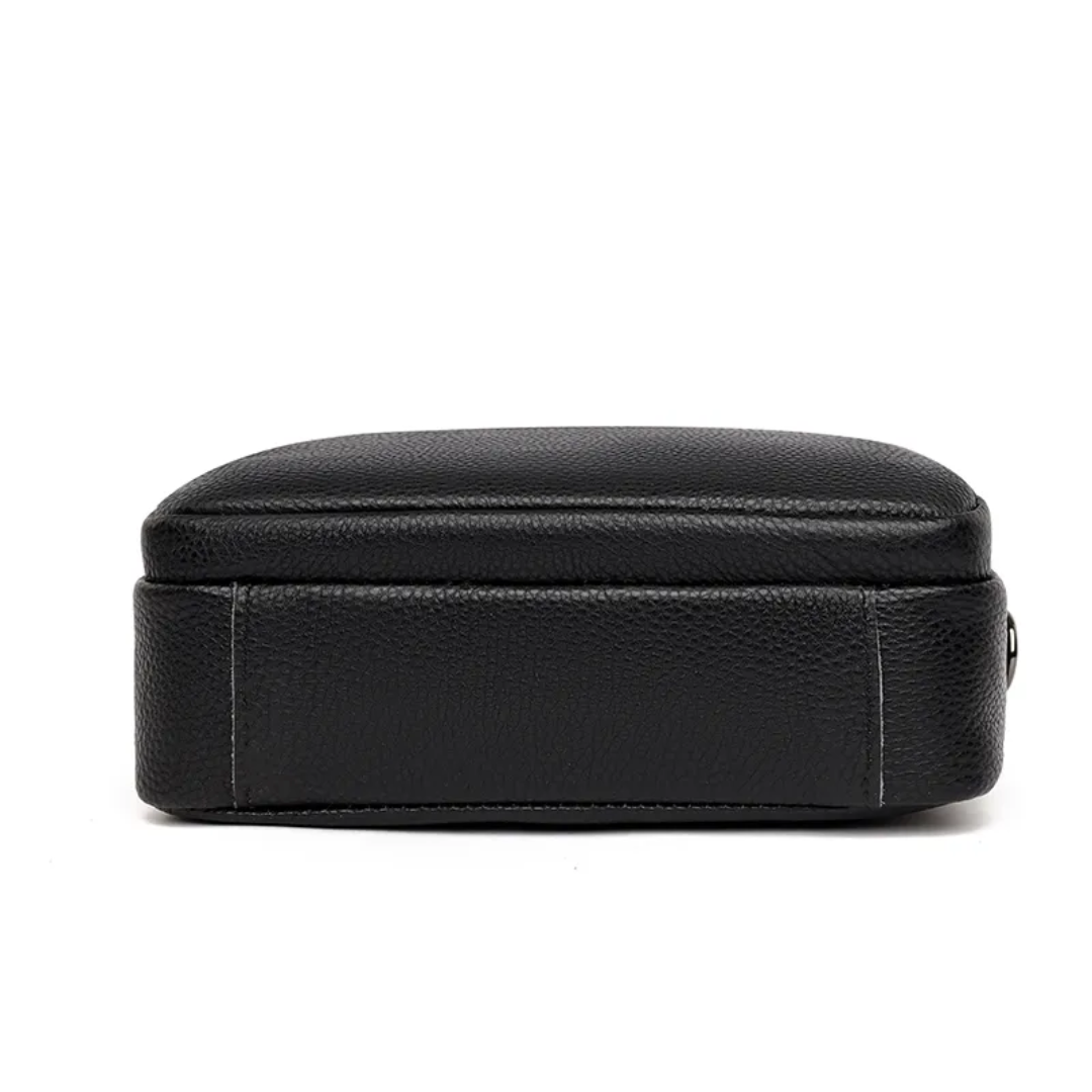 WW | Sturdy and Stylish Messenger Bag