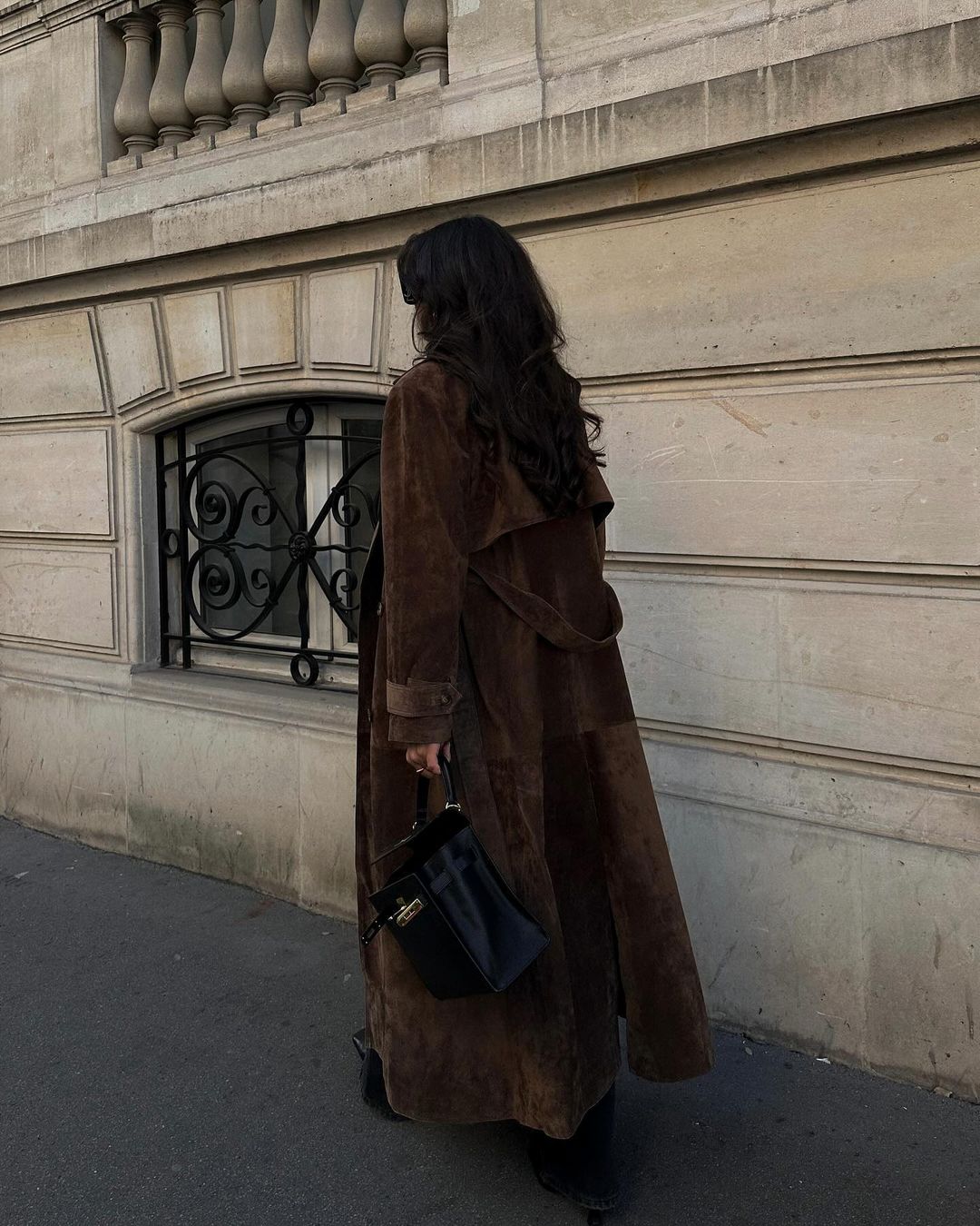 WW | Damen Stilvoller Langer Trenchcoat mit Reverskragen und Knopfverschluss