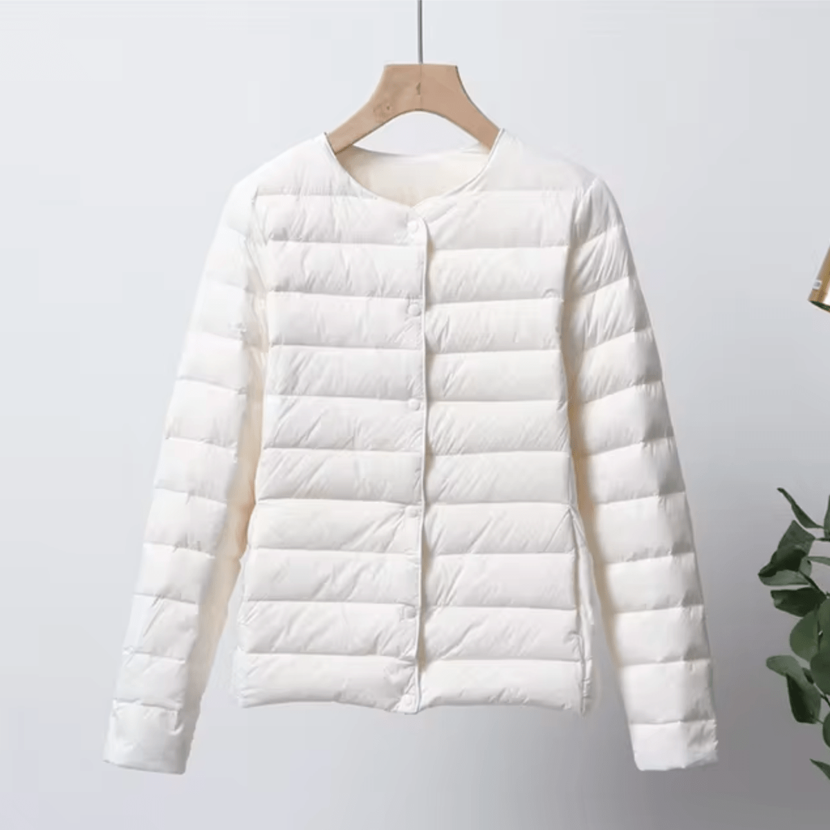 WW | Kragenlose Slim Fit Daunenjacke mit Steppung