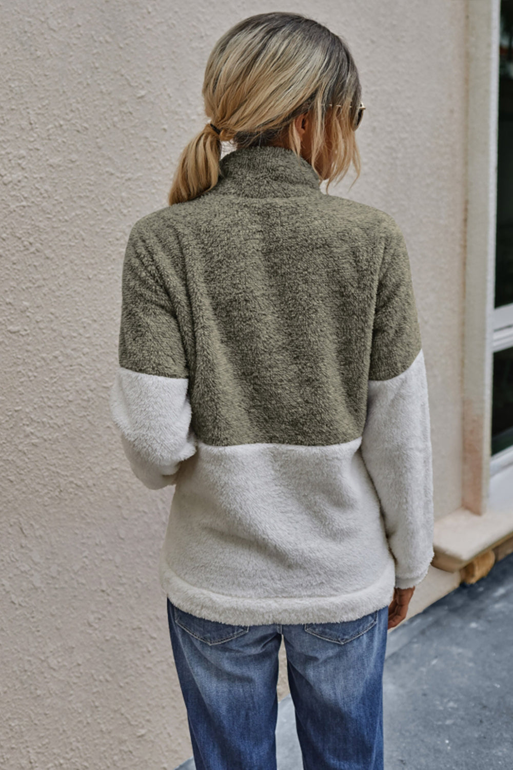 WW | Eleganter Crop-Top mit Reißverschlusstasche