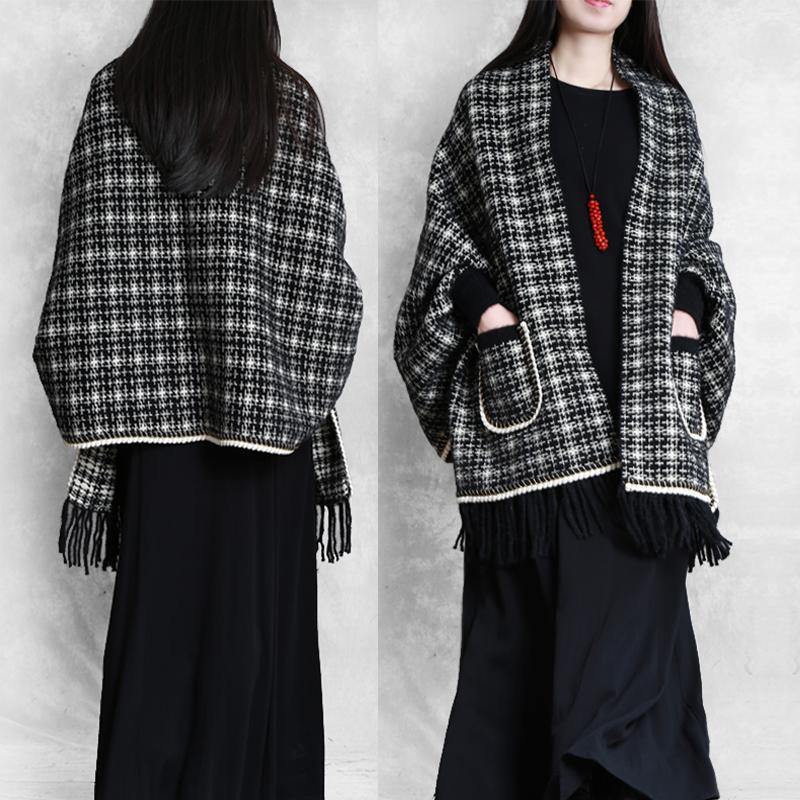 WW | Strickwaren trendige Plus Size schwarze Batwing Ärmel Fransen Strickmäntel