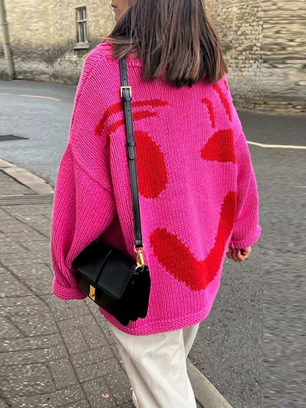 WW | Artist-style knitted sweater - Cozy casual jumper with abstract face pattern