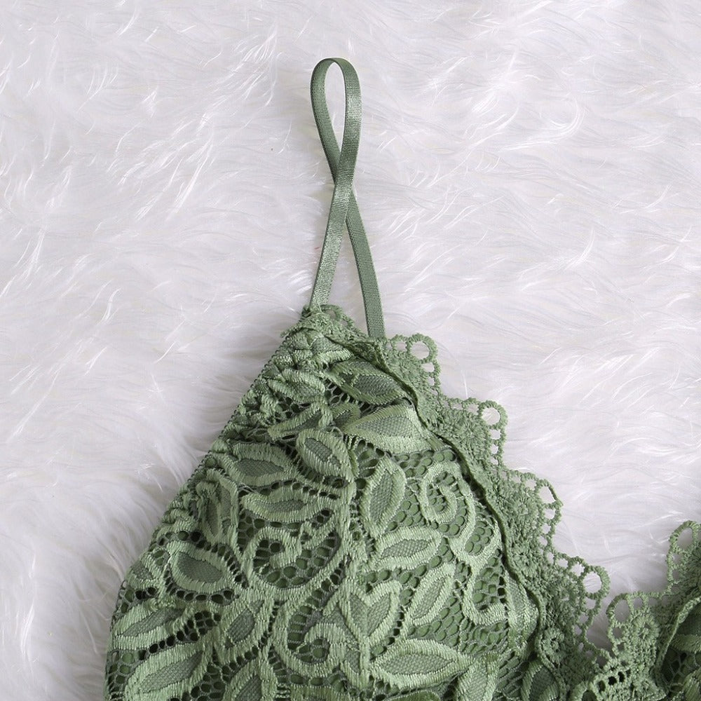 WW | Seductive Lace Bralette Crop Top