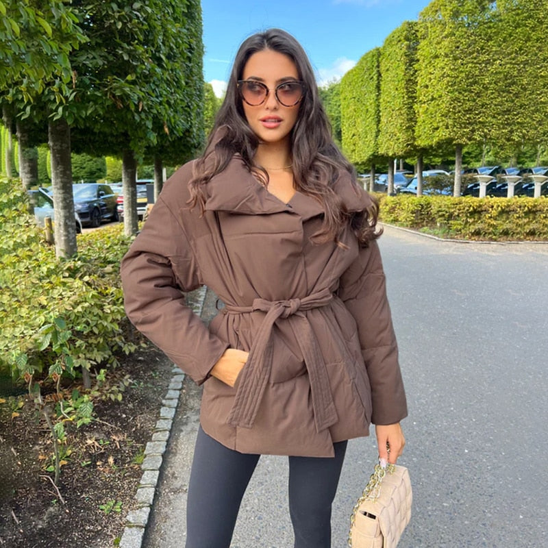 WW | Damen Dicke Winterjacke mit Gürtel und Hohem Kragen