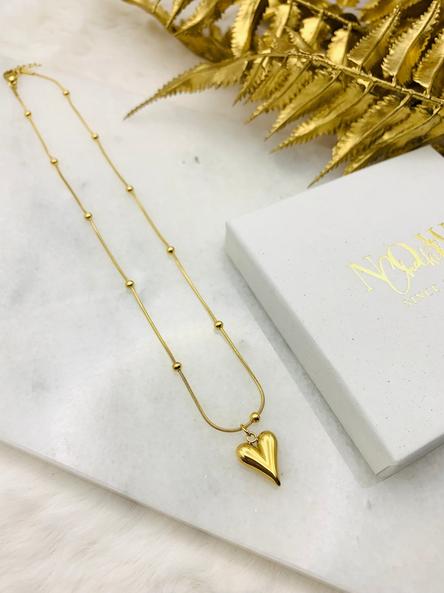 WW | Elegant Heart Pendant Necklaces