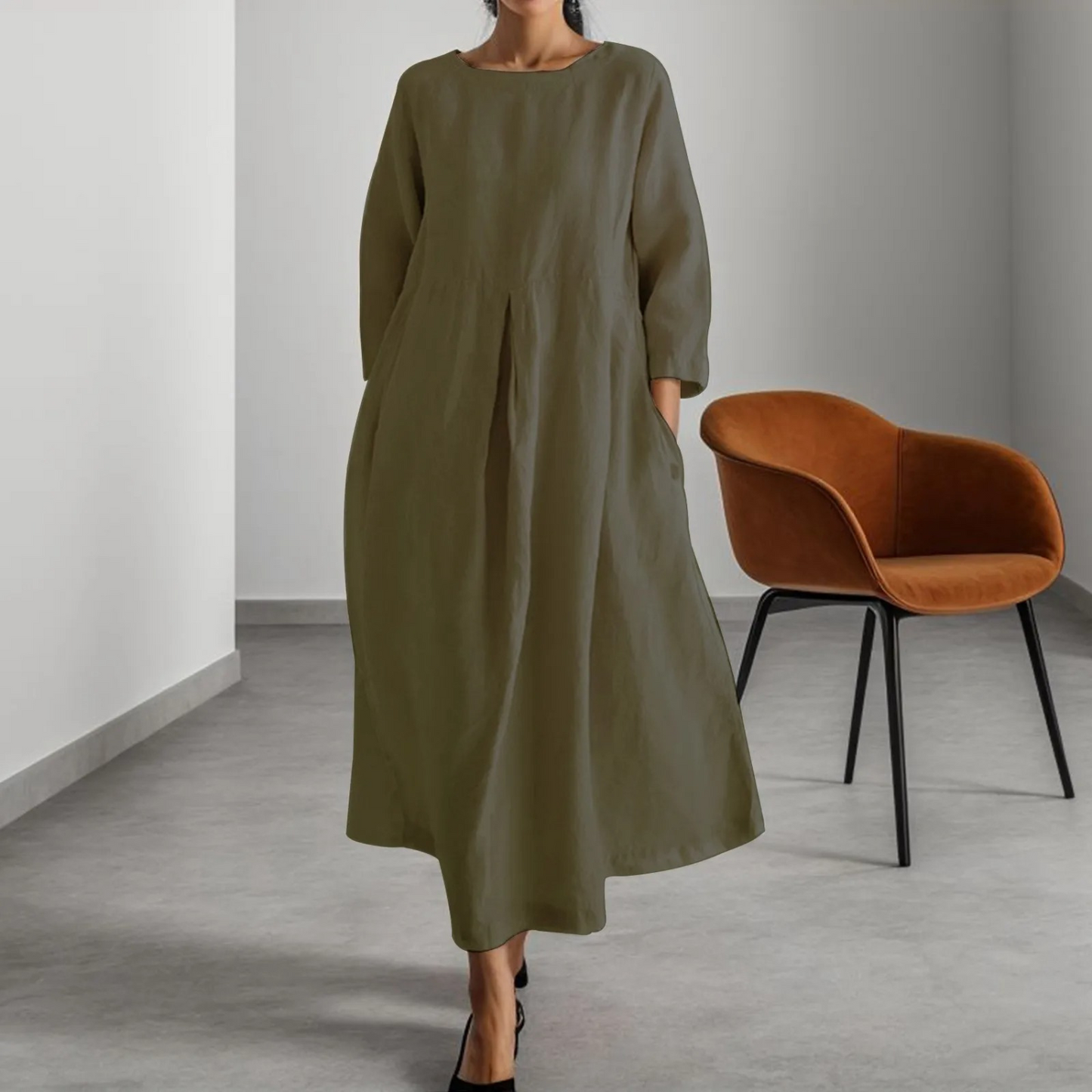 WW | Schlichtes Leinenkleid mit Rundhalsausschnitt