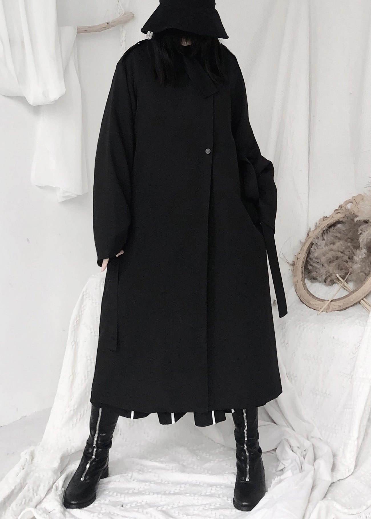 WW | Schwarze Stehkragen Taillenbindung Knopf Trenchcoats Langarm