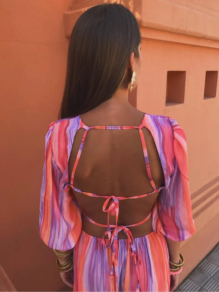 SABELLA | ELEGANTES MAXIKLEID MIT RÜCKENAUSSCHNITT