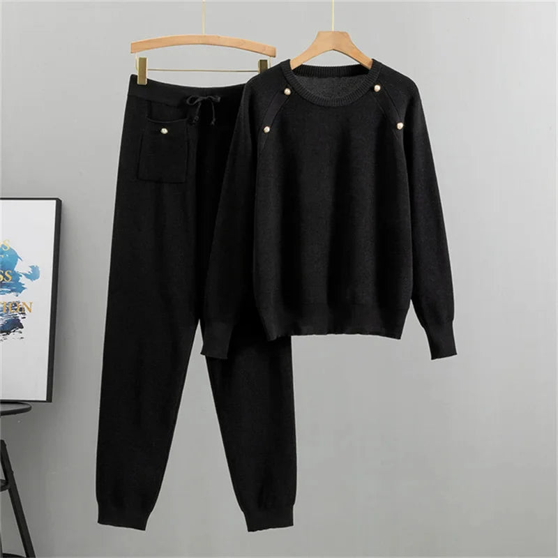 WW | Elegant Knitted Loungewear Set with Pearl Accents