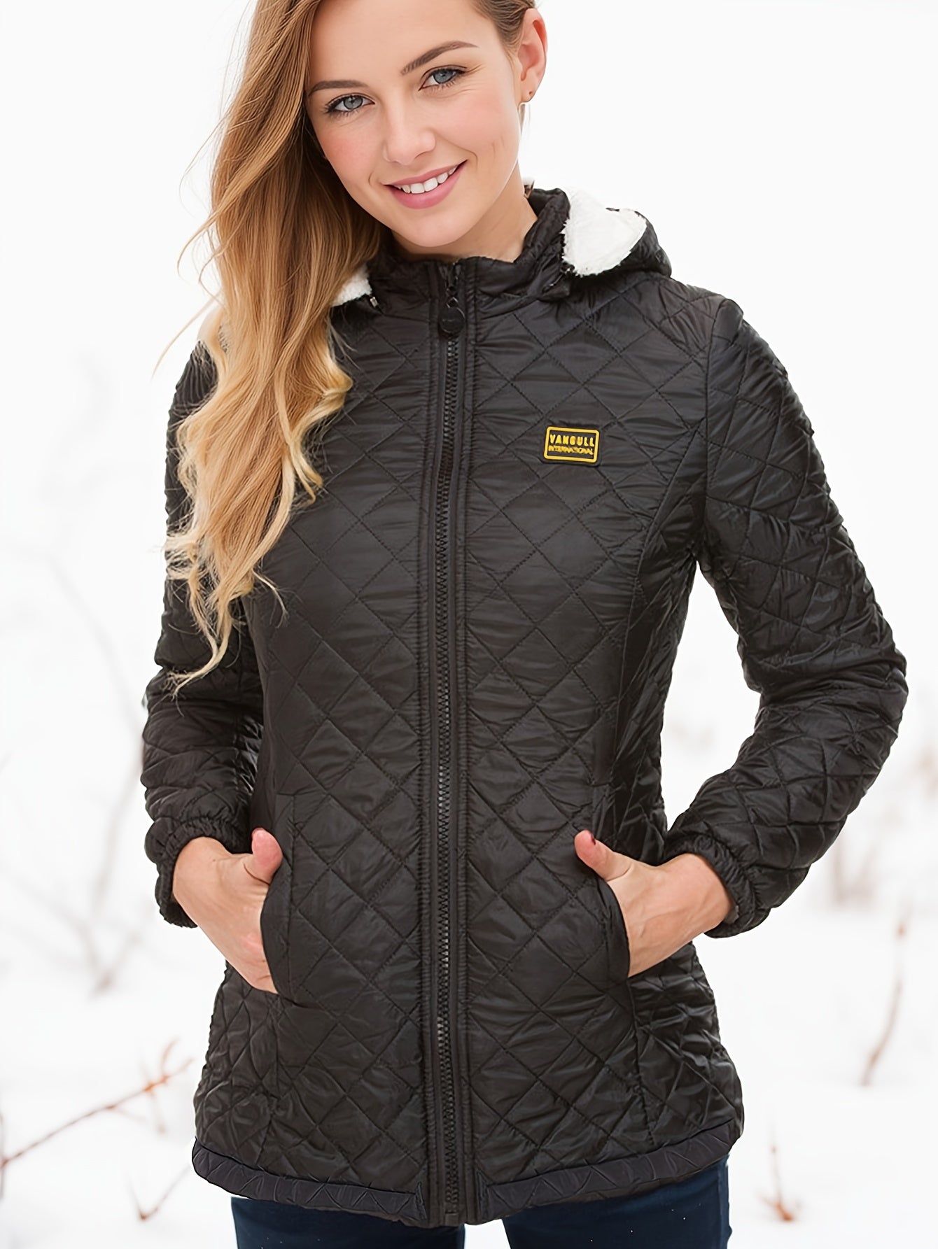 WW | Damen kurze wattierte Winterjacke mit Kapuze und Fleece-Futter
